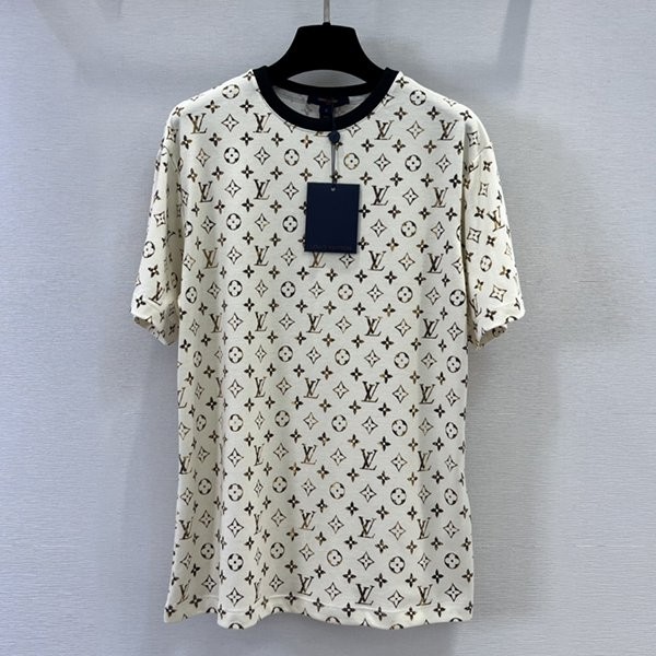 ルイヴィトン モノグラム Tシャツ コピー vur69330