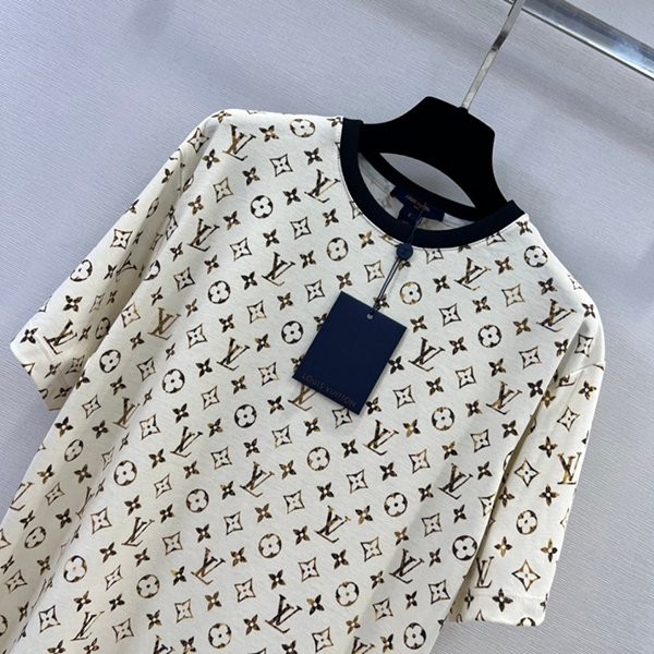 ルイヴィトン モノグラム Tシャツ コピー vur69330