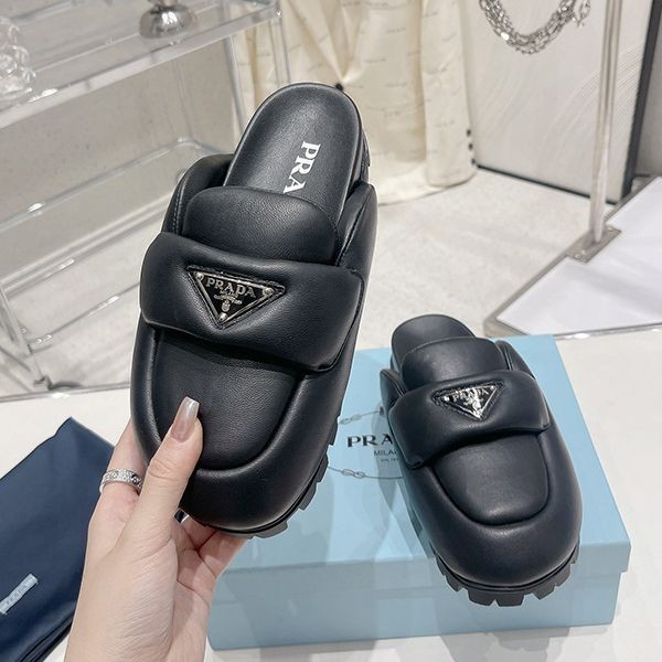プラダ トライアングルロゴ ミュール スーパーコピー大人気! pua87598