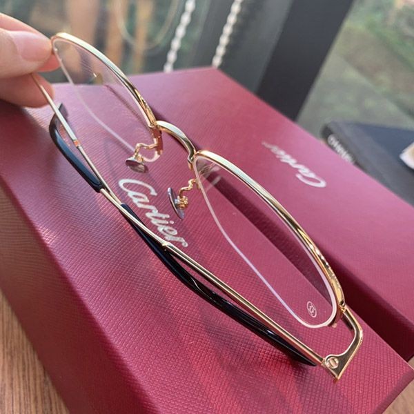 カルティエ 偽物 EYEWEAR ゴールドトーン スクエアメガネ kaw88426