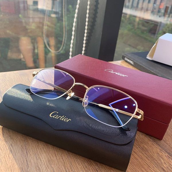 カルティエ 偽物 EYEWEAR ゴールドトーン スクエアメガネ kaw88426