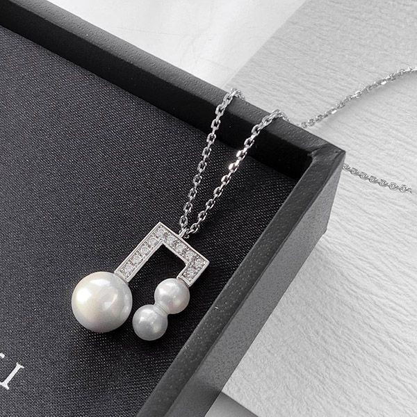 絶対欲しい!TASAKI スーパーコピー バランス ノート パヴェ ペンダント taf99716