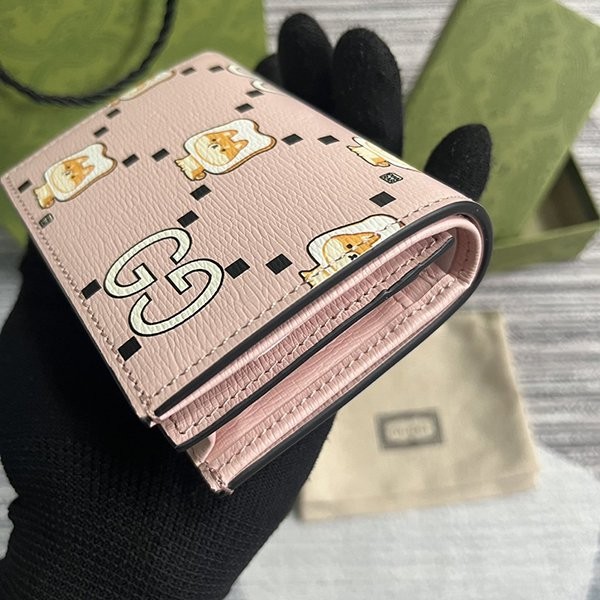 グッチ GGスプリーム コンパクト ウォレット 偽物 注目度抜群! gub95723