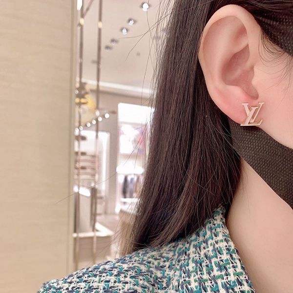 確保済みルイヴィトン LV イニシャル ピアス スーパーコピー vuw24289