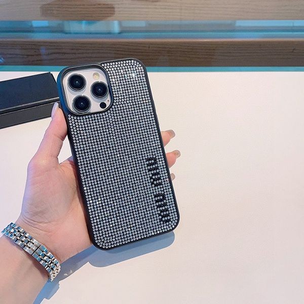 人気 早い者勝ち♡ミュウミュウ iPhone13/14Proケース コピー myv85610