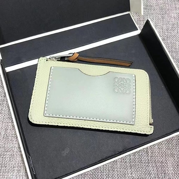 絶対欲しい!可愛い♡ロエベ コイン カードホルダー 偽物 low52088