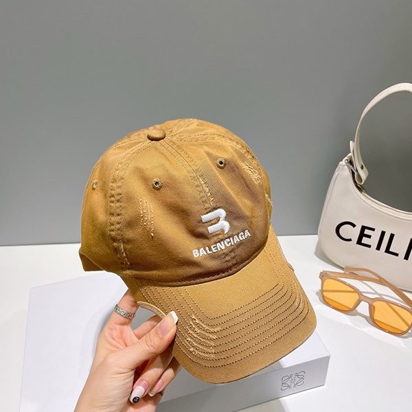 激安価格!バレンシアガ コピーベースボール・キャップ bax01351