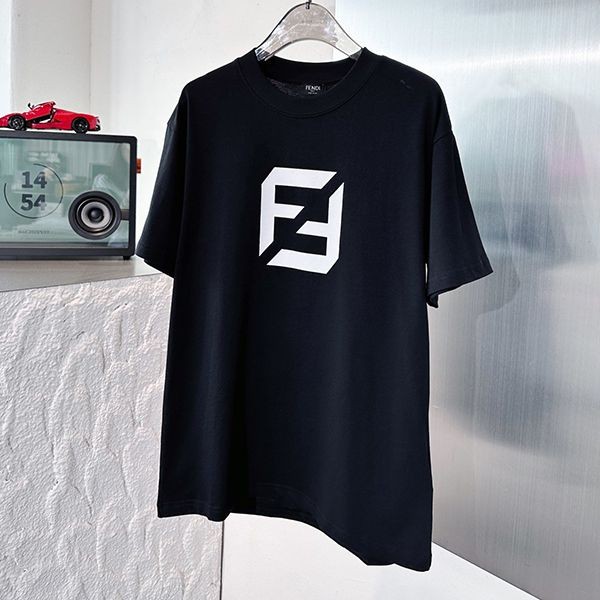 ★安心フェンディ スパンコール ロゴ Tシャツ コピー 2色 feu42766