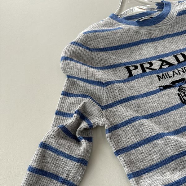 注目度抜群!プラダ ショートニットTシャツ 偽物 puk28478