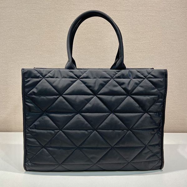 プラダ Re-Nylon トップステッチ トートバッグ 偽物 2VG096 puo67071