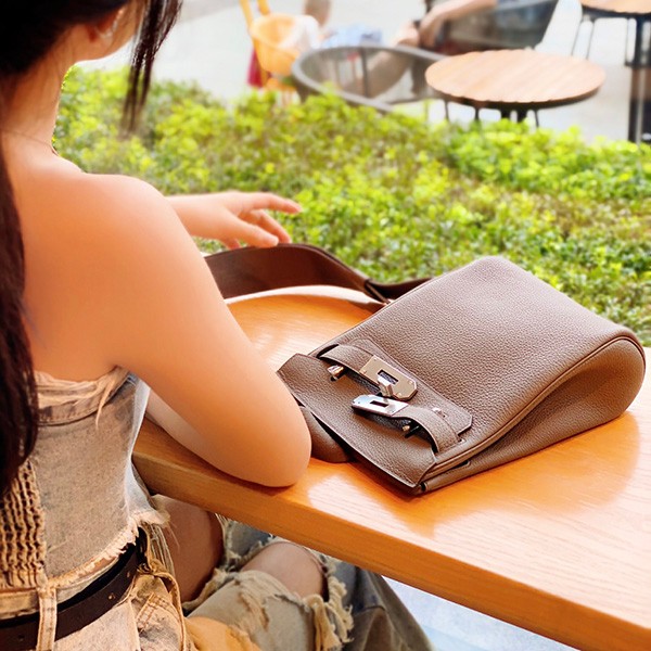 エルメス アッカド コピー Hac a dos PM GM バックパック トゴ エトゥープ シルバー金具