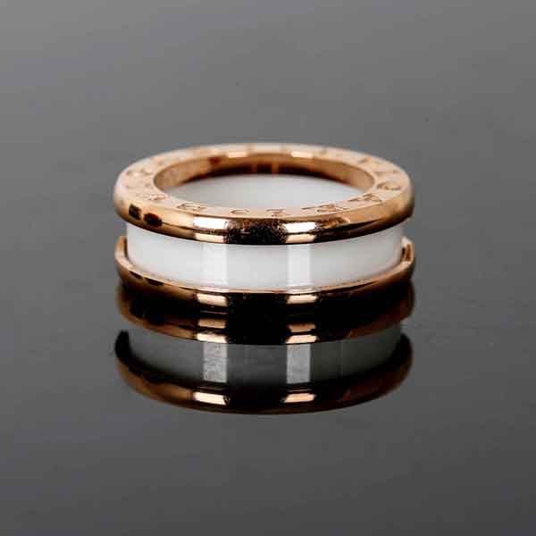 ブルガリ リング 指輪 偽物 ビーゼロワン 18K Buo82349