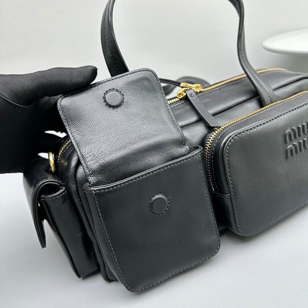 【限定カラー】ミュウミュウ アンダーバッグ コピー myn17874