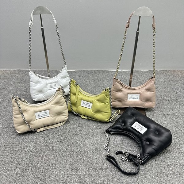 大人気!注目度抜群!メゾンマルジェラ グラム スラム 偽物ミニバッグ Mam75187
