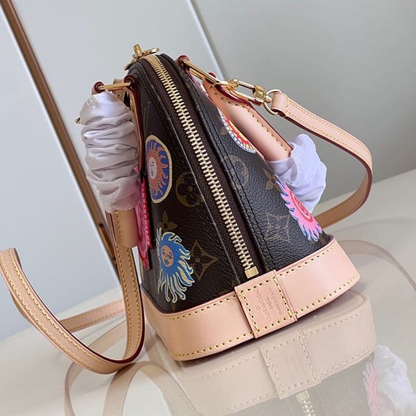 大人気!ルイヴィトン LV × YK アルマ BB ロゴ ハンドバッグ 偽物 2way M46428