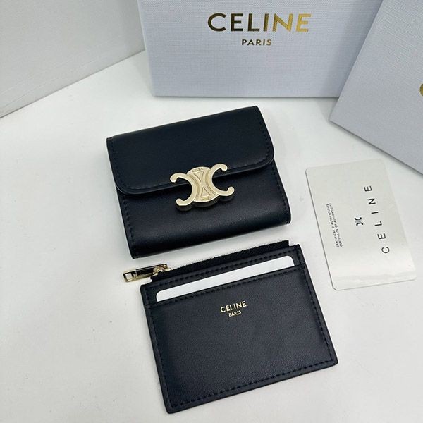 セリーヌ コピー フラップ付きカードホルダー カーフスキン Cet29851