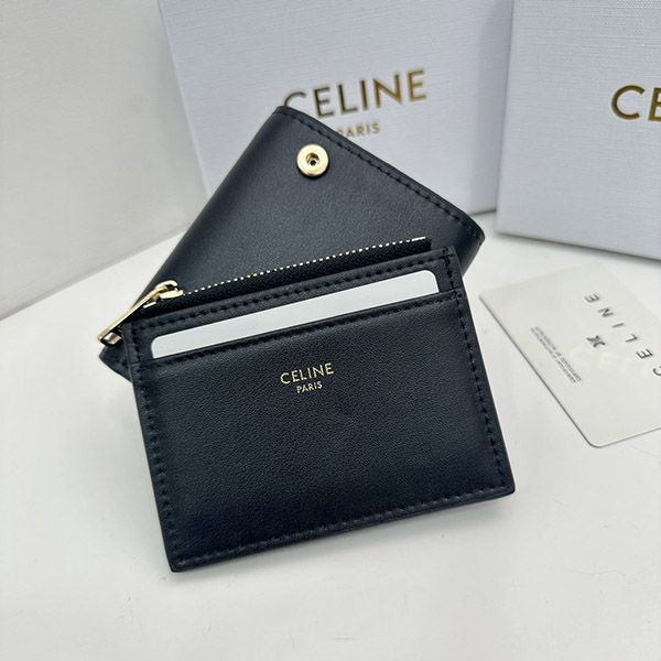 セリーヌ コピー フラップ付きカードホルダー カーフスキン Cet29851
