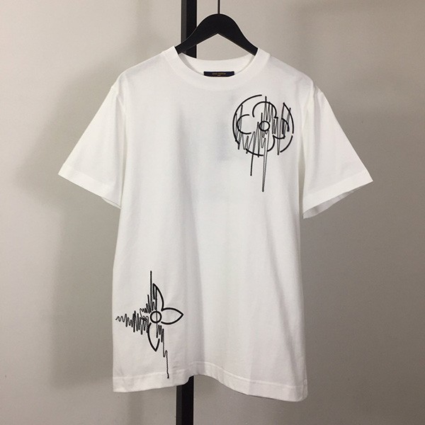スタイリッシュ!【ルイヴィトン コピー】周波数 グラフィック Tシャツ 2色 vul82902