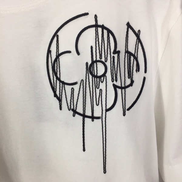 スタイリッシュ!【ルイヴィトン コピー】周波数 グラフィック Tシャツ 2色 vul82902