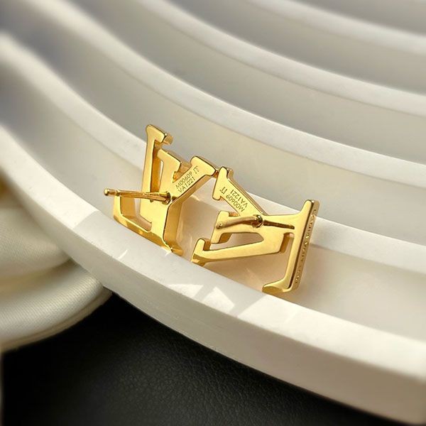 絶対欲しい!ルイヴィトン ロゴスタッズピアス コピー 2ペアダブルセット vuy88133