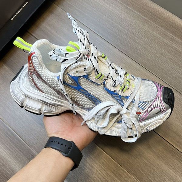 バレンシアガ SNEAKERS スニーカー 偽物 bak08099