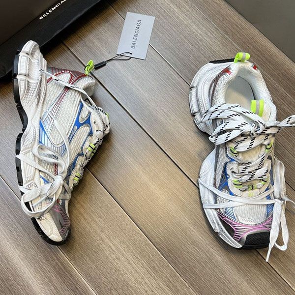 バレンシアガ SNEAKERS スニーカー 偽物 bak08099