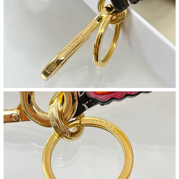超希少!ロエベ Star Charm キーホルダー スーパーコピー loj24051