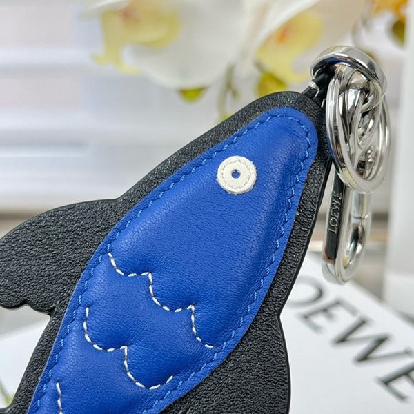 大人気!注目度抜群!ロエベ Fish Charm キーホルダー 偽物 loo78346