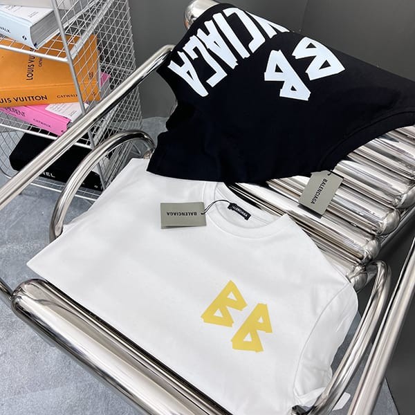 バレンシアガ Tシャツ 偽物 ユニセックス ロゴ 2色 bat96318