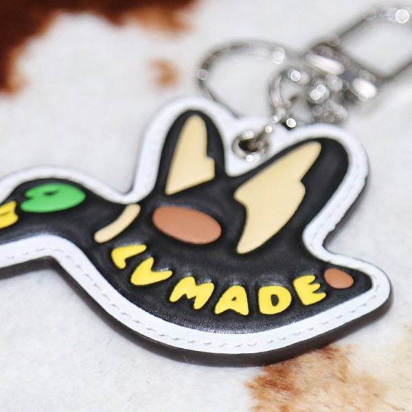 【希少品!】ルイヴィトン×NIGO 偽物 マウンテンダッグ チャーム MP2716