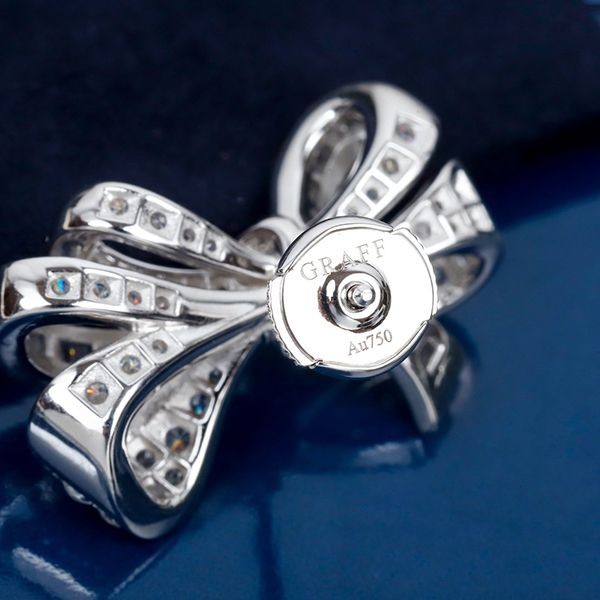注目度抜群!グラフ ダイヤモンド・ピアス コピー シルバー925 guk45550