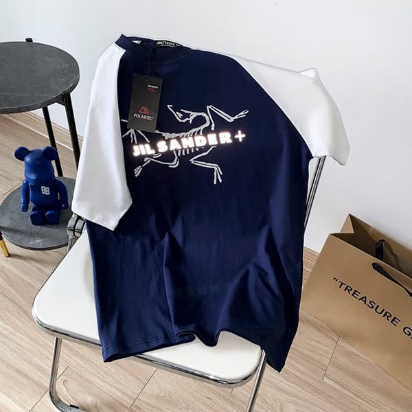 激安価格!ジルサンダー+ x アークテリクス コピー リフレクティブ コラボTシャツ 男女兼用 Jia44336