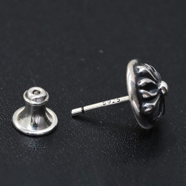 クロムハーツ 偽物 クロスボール ダイアモンド ピアス シルバー Kux93394