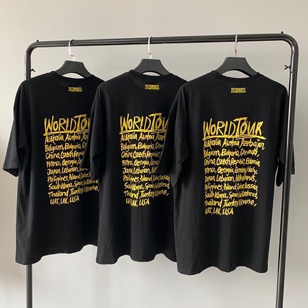 大人気!注目度抜群!ヴェトモン 偽物WORLD TOUR ロゴ Tシャツ vuh99924
