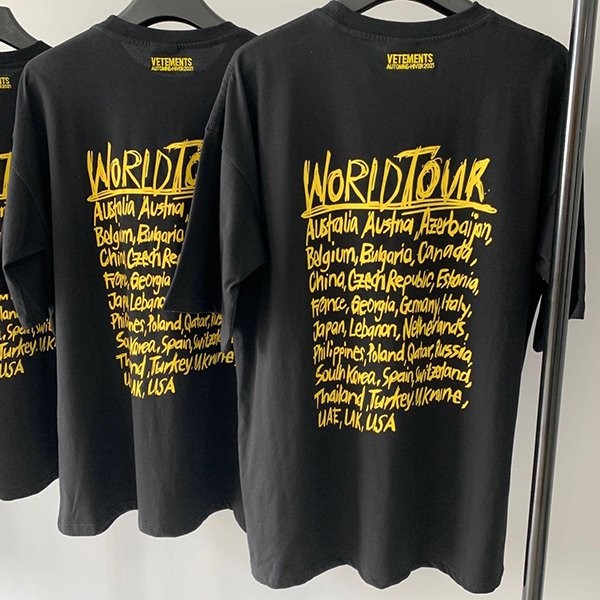 大人気!注目度抜群!ヴェトモン 偽物WORLD TOUR ロゴ Tシャツ vuh99924