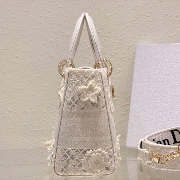 【こだわりある刺繍!】レディディオール 偽物 バッグ ミディアム def63732