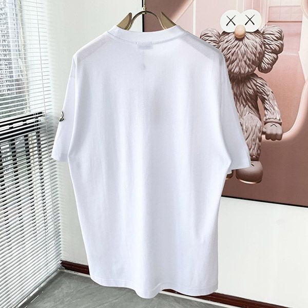 激安価格!モンクレール ロゴプリント半袖Tシャツ moe25038