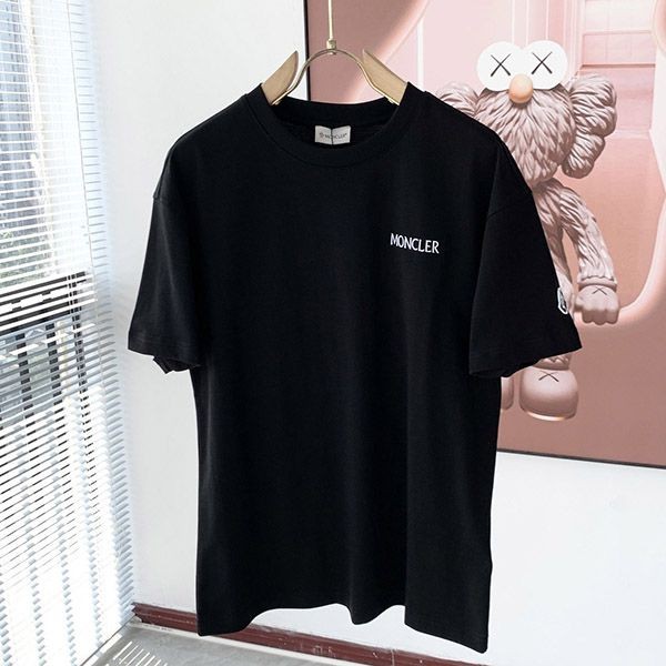 絶対欲しい!モンクレール スーパーコピー ロゴプリント半袖Tシャツ mot71250