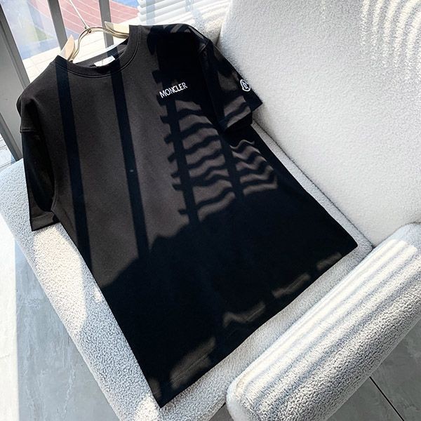 絶対欲しい!モンクレール スーパーコピー ロゴプリント半袖Tシャツ mot71250