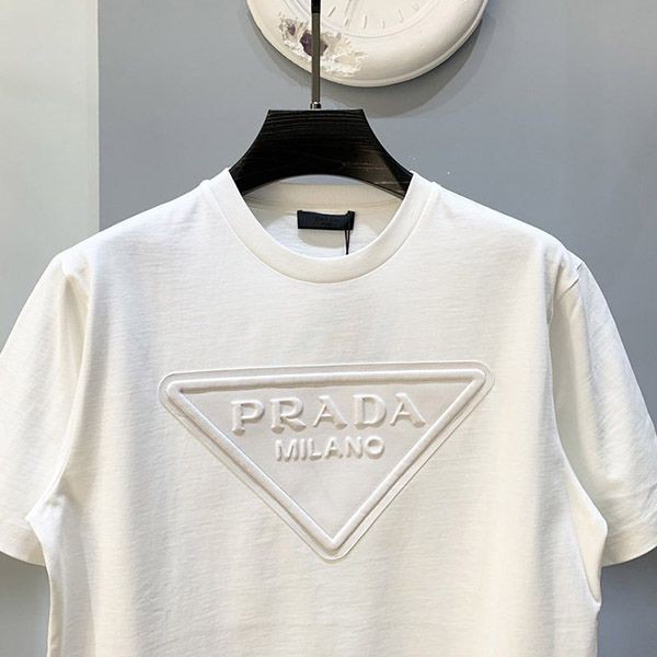 プラダ トライアングルロゴ Tシャツ コピー pun95276