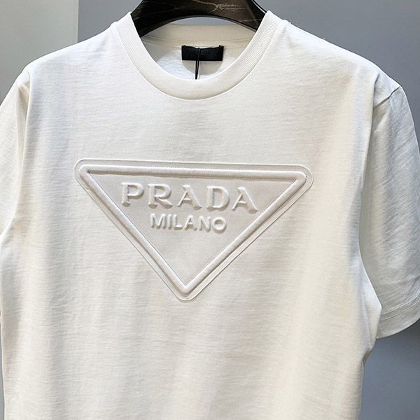 プラダ トライアングルロゴ Tシャツ コピー pun95276