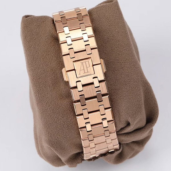 オーデマビゲ コピー ロイヤルオーク エクストラシン Ref. 26522CEOO1225CE01