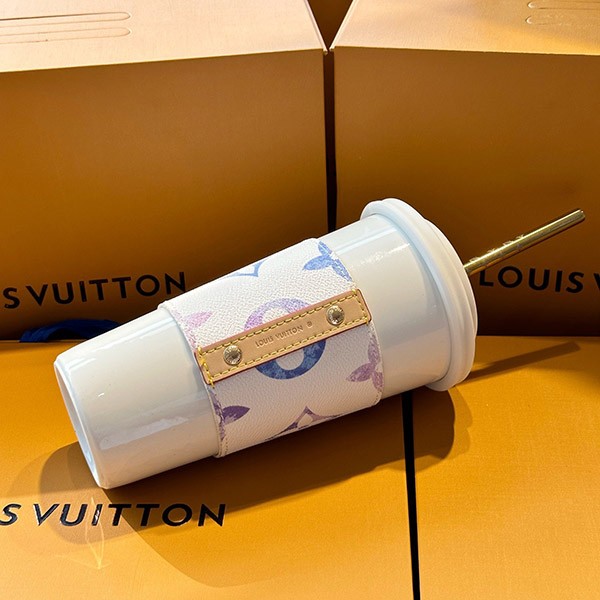 ルイヴィトン 偽物 LV バイ・ザ・プール カップ・ルイ GI0909