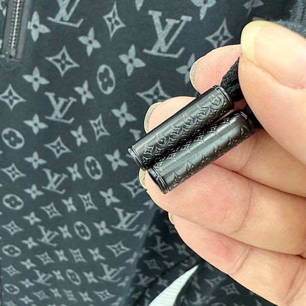 ルイヴィトン モノグラム スウェットパンツ 偽物