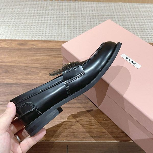 最安値挑戦 ミュウミュウ ペニーローファー コイン mym37012