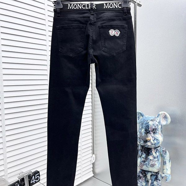 絶対欲しい!モンクレール リジットデニム ジーンズ 偽物 moz25563
