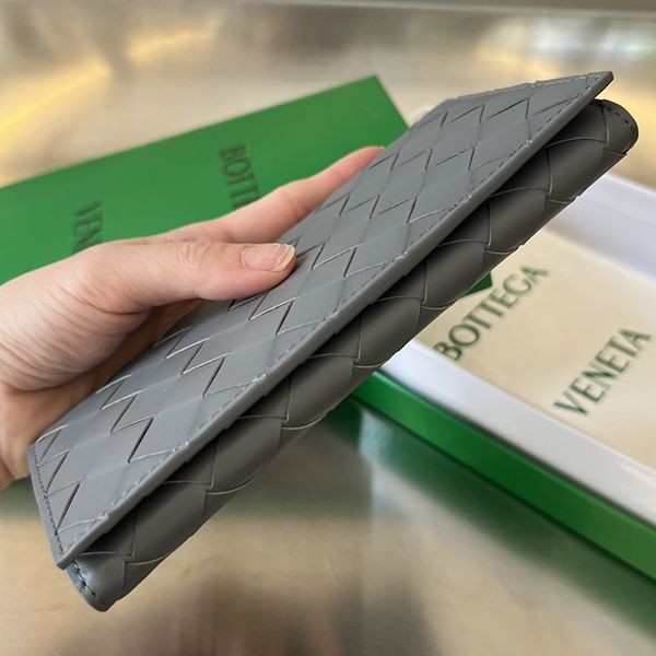 超希少!ボッテガ ヴェネタ N級品 コインパース付きロングウォレッ boz97853