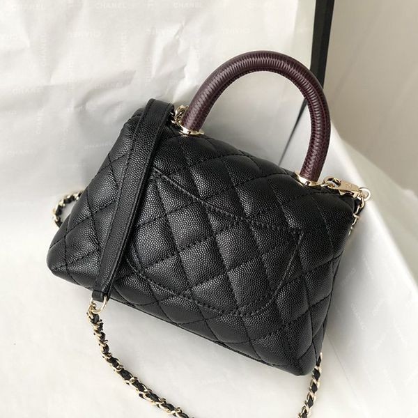 シャネル トップハンドル フラップ バッグ 偽物ミニ注目度抜群! shi98753