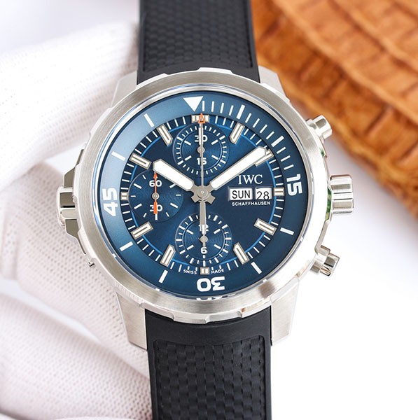 セール ♪IWC アクアタイマー 偽物 クロノ エクスペディション・ジャック=イヴ・クストー iwu88089