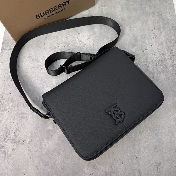 バーバリー メッセンジャーバッグ コピー Bai79133